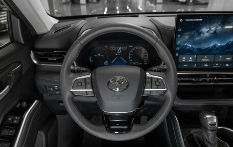 Toyota Highlander, 2025 год, 6 070 000 рублей, 11 фотография