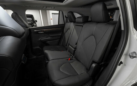 Toyota Highlander, 2025 год, 6 070 000 рублей, 14 фотография