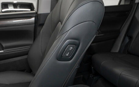 Toyota Highlander, 2025 год, 6 070 000 рублей, 25 фотография