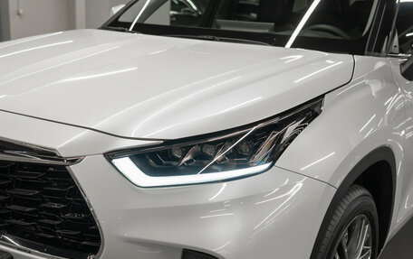 Toyota Highlander, 2025 год, 6 070 000 рублей, 30 фотография