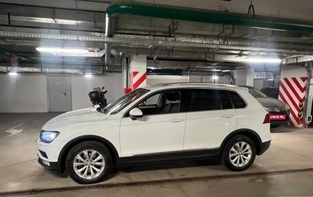 Volkswagen Tiguan II, 2017 год, 2 300 000 рублей, 1 фотография