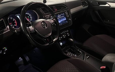 Volkswagen Tiguan II, 2017 год, 2 300 000 рублей, 8 фотография