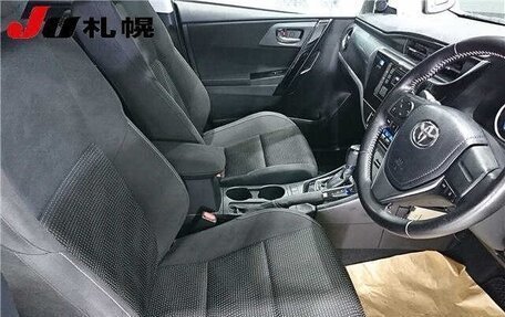 Toyota Auris II, 2016 год, 990 000 рублей, 6 фотография