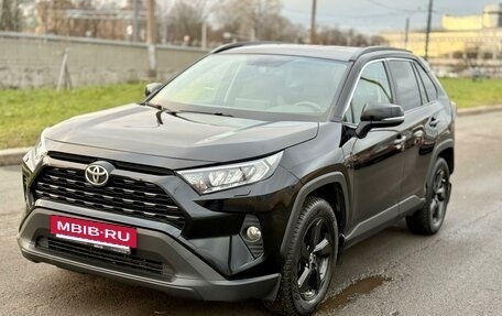 Toyota RAV4, 2021 год, 3 190 000 рублей, 3 фотография