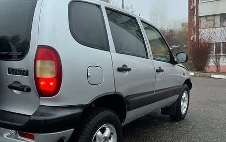 Chevrolet Niva I рестайлинг, 2003 год, 270 000 рублей, 3 фотография