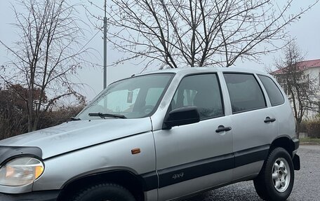 Chevrolet Niva I рестайлинг, 2003 год, 270 000 рублей, 5 фотография