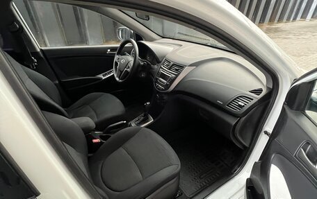 Hyundai Solaris II рестайлинг, 2015 год, 1 147 000 рублей, 4 фотография