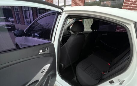 Hyundai Solaris II рестайлинг, 2015 год, 1 147 000 рублей, 6 фотография