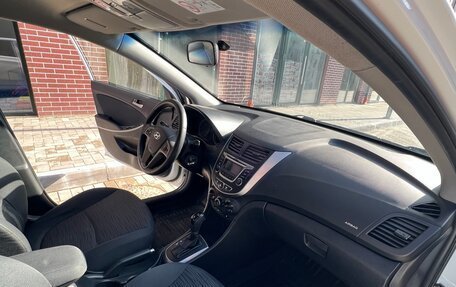 Hyundai Solaris II рестайлинг, 2015 год, 1 147 000 рублей, 10 фотография