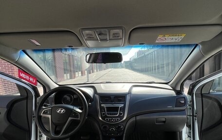 Hyundai Solaris II рестайлинг, 2015 год, 1 147 000 рублей, 12 фотография