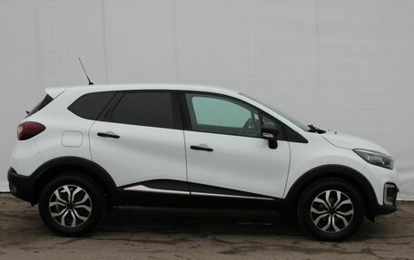 Renault Kaptur I рестайлинг, 2017 год, 1 395 000 рублей, 9 фотография