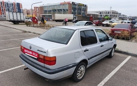 Volkswagen Vento, 1992 год, 180 000 рублей, 3 фотография