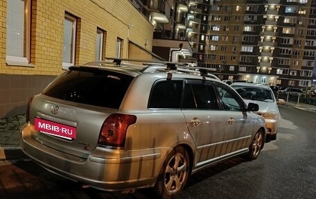 Toyota Avensis III рестайлинг, 2003 год, 900 000 рублей, 4 фотография