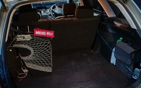 Toyota Avensis III рестайлинг, 2003 год, 900 000 рублей, 6 фотография