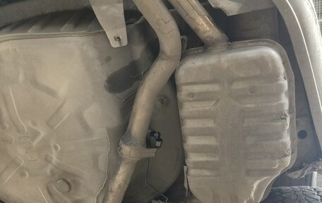 Toyota Avensis III рестайлинг, 2003 год, 900 000 рублей, 13 фотография