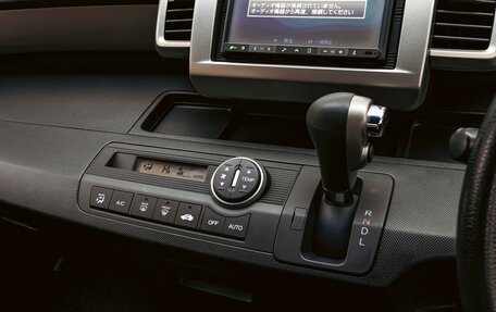 Honda Freed I, 2010 год, 1 050 000 рублей, 12 фотография