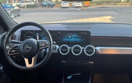 Mercedes-Benz GLB, 2021 год, 2 250 000 рублей, 8 фотография