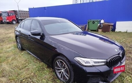 BMW 5 серия, 2022 год, 4 974 080 рублей, 2 фотография