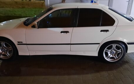 BMW 3 серия, 1995 год, 690 000 рублей, 2 фотография