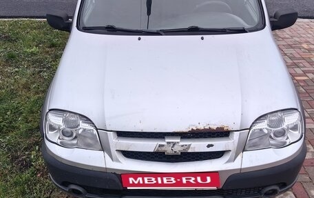 Chevrolet Niva I рестайлинг, 2011 год, 420 000 рублей, 7 фотография