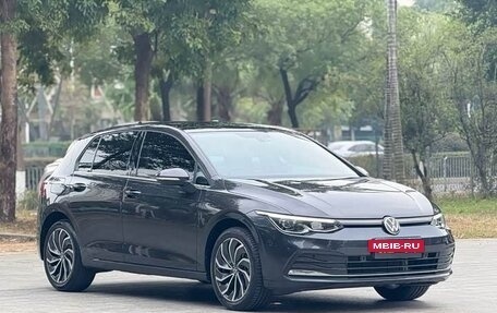 Volkswagen Golf VIII, 2021 год, 1 500 000 рублей, 3 фотография