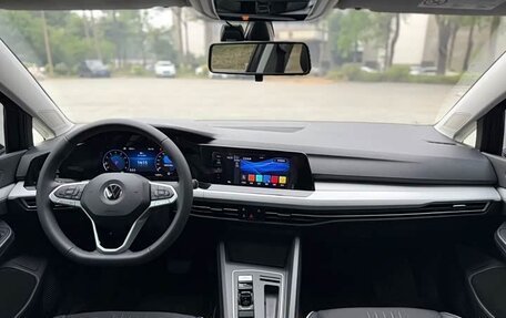 Volkswagen Golf VIII, 2021 год, 1 500 000 рублей, 9 фотография