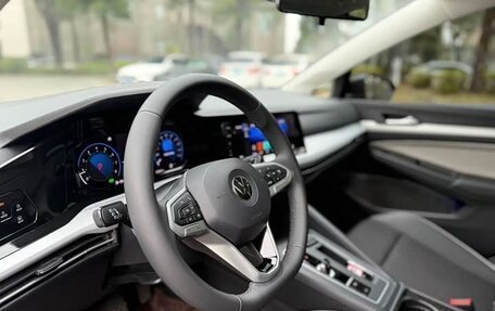 Volkswagen Golf VIII, 2021 год, 1 500 000 рублей, 6 фотография