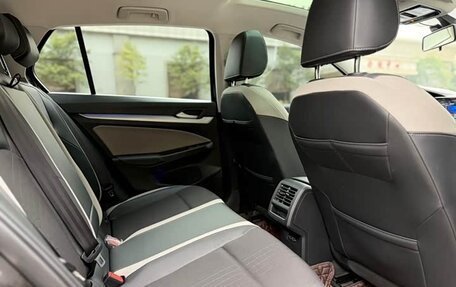 Volkswagen Golf VIII, 2021 год, 1 500 000 рублей, 13 фотография