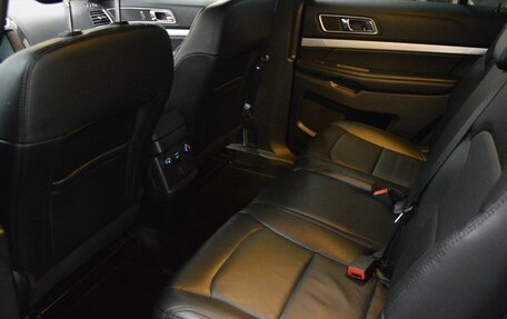 Ford Explorer VI, 2017 год, 2 750 000 рублей, 10 фотография