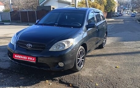Toyota Matrix, 2005 год, 700 000 рублей, 1 фотография
