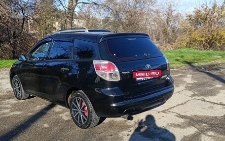 Toyota Matrix, 2005 год, 700 000 рублей, 5 фотография