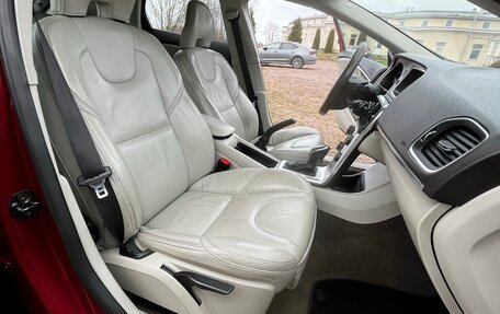 Volvo V40 II рестайлинг, 2013 год, 1 150 000 рублей, 10 фотография