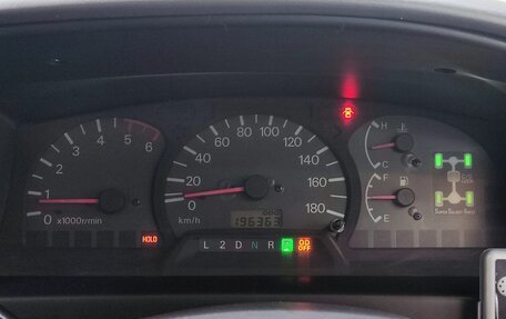 Mitsubishi Delica IV, 2002 год, 1 270 000 рублей, 13 фотография