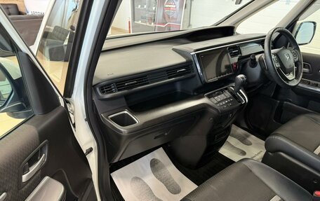 Honda Stepwgn IV, 2019 год, 2 549 900 рублей, 12 фотография