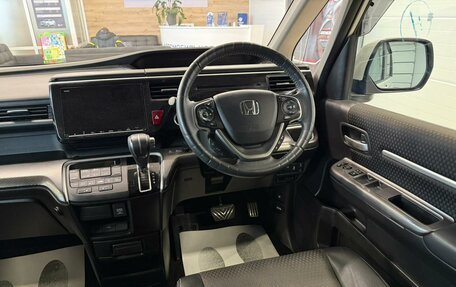 Honda Stepwgn IV, 2019 год, 2 549 900 рублей, 15 фотография