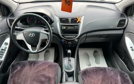 Hyundai Solaris II рестайлинг, 2011 год, 1 029 000 рублей, 16 фотография