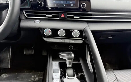 Hyundai Elantra, 2024 год, 1 600 178 рублей, 12 фотография