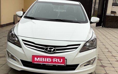 Hyundai Solaris II рестайлинг, 2015 год, 1 100 000 рублей, 6 фотография