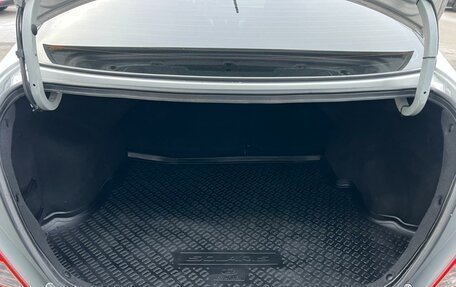 Hyundai Solaris II рестайлинг, 2011 год, 899 999 рублей, 19 фотография