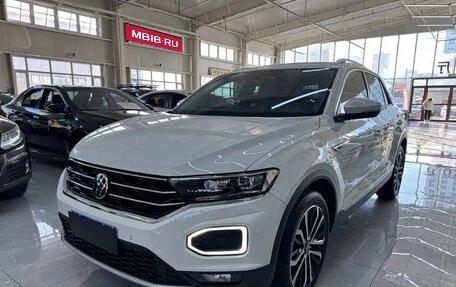 Volkswagen T-Roc I, 2022 год, 1 280 777 рублей, 1 фотография