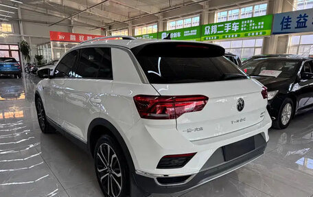 Volkswagen T-Roc I, 2022 год, 1 280 777 рублей, 6 фотография