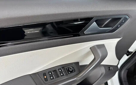 Volkswagen T-Roc I, 2022 год, 1 280 777 рублей, 11 фотография