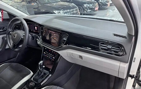 Volkswagen T-Roc I, 2022 год, 1 280 777 рублей, 10 фотография