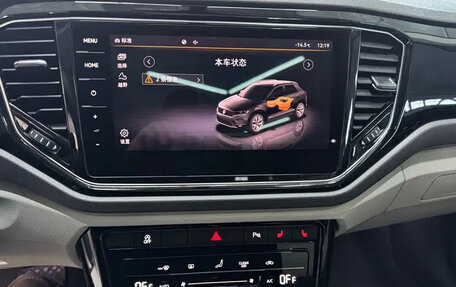 Volkswagen T-Roc I, 2022 год, 1 280 777 рублей, 22 фотография