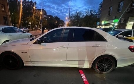 Mercedes-Benz E-Класс, 2011 год, 1 130 000 рублей, 2 фотография