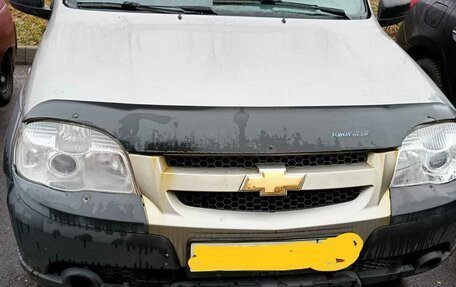 Chevrolet Niva I рестайлинг, 2015 год, 330 000 рублей, 3 фотография