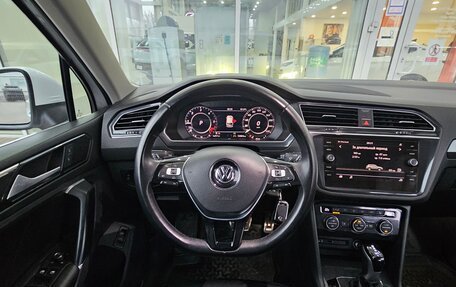 Volkswagen Tiguan II, 2017 год, 2 599 000 рублей, 6 фотография