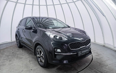 KIA Sportage IV рестайлинг, 2020 год, 2 190 000 рублей, 3 фотография