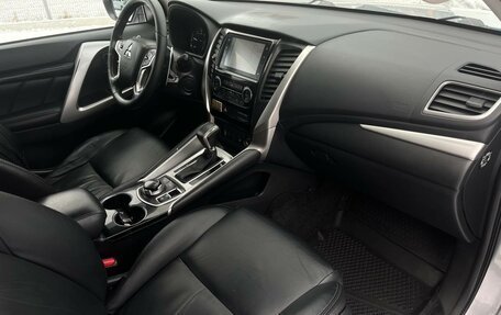 Mitsubishi Pajero Sport III рестайлинг, 2020 год, 1 950 000 рублей, 8 фотография