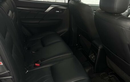 Mitsubishi Pajero Sport III рестайлинг, 2020 год, 1 950 000 рублей, 9 фотография